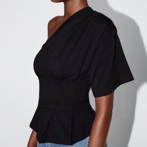 KHY ONE SHOULDER TAILORED CINCHING TEE SHIRT